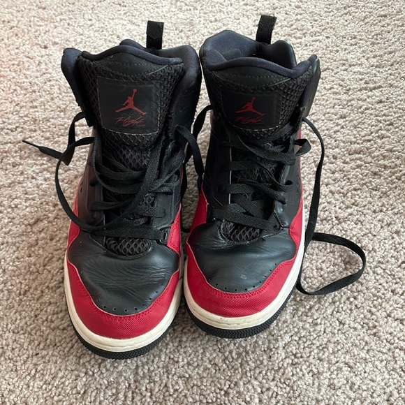 black and red jordans
